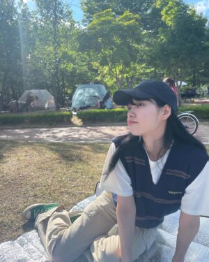 Lee So-hee Instagram - 비눗방울이랑 연날리기로 인싸 된 날