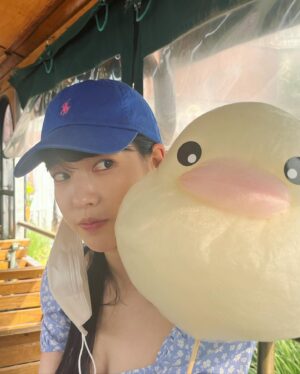 Lee So-hee Instagram - 오리 솜사타앙~~
