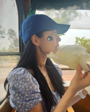Lee So-hee Instagram - 오리 솜사타앙~~