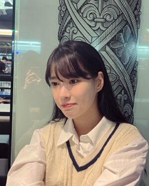 Lee So-hee Instagram - 🤍😛