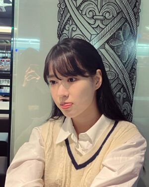 Lee So-hee Instagram - 🤍😛