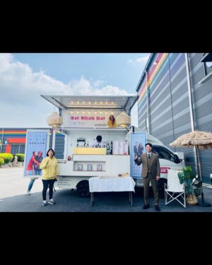 Lee Soo-hyun Instagram - ⁣
정기구독마냥 주기적인 그녀의 잔소리가 따숩다..⭐️⁣
이런 응원은 크게 안해줘도 되는데^_^⁣
땡 큐 앤 랍 유💛⁣
섹시 날다람쥐 ㅁㄱㅇ짱😉⁣
⁣
#ㅁㄱㅇ #금주캠페인
