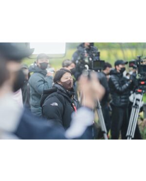 Lee Soo-hyun Instagram - ⁣
떠올리면 따뜻해지는 작품이었길 진심으로 바라요. ⁣
이제 정말, adiós! 👋⁣
⁣
 #별똥별