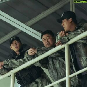 Lee Soon-won Instagram - #넷플릭스#택배기사#5월12일#조의석
#김우빈#송승헌#강유석#이솜
#블랙나이트#이이담#이순원#허형규
#배명진#유인혁#장미관#유혁재#양정두
#한상길#조지안#많이봐주세요