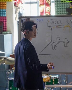 Lee Su-chan Instagram - 신디 두개!