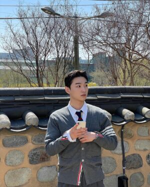 Lee Su-chan Instagram - 날이 좋아요🌞