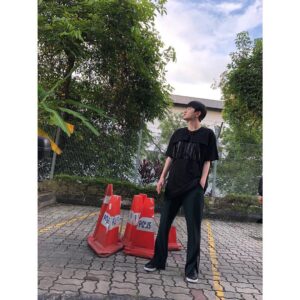 Lee Sung-jong Instagram - #열일중🔥#잼나다👍🏻 photo by @jeaworld #Malaysia#📸