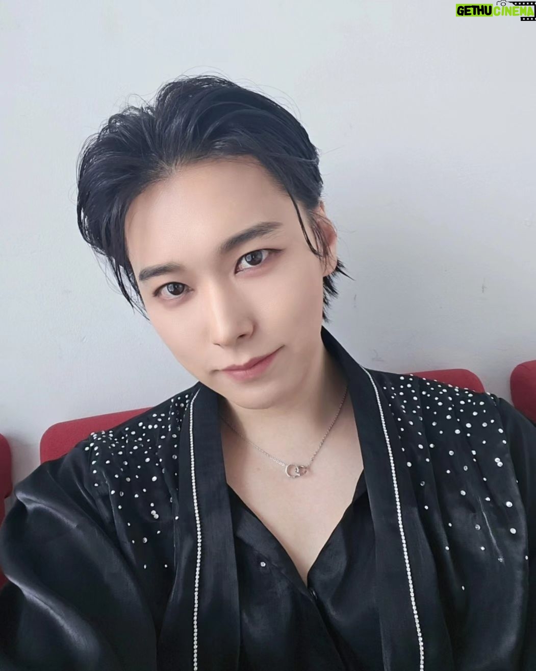 Lee Sung-min - 15K Likes - 오늘 7시에 만나요♡
SBS FiL 트롯 라이벌 대전 😆✨️