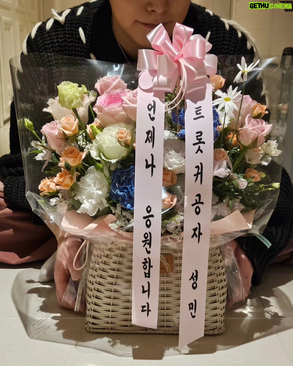 Lee Sung-min - 16.9K Likes - 항상 고마워요😊
보약 같은 나의 친구들💘