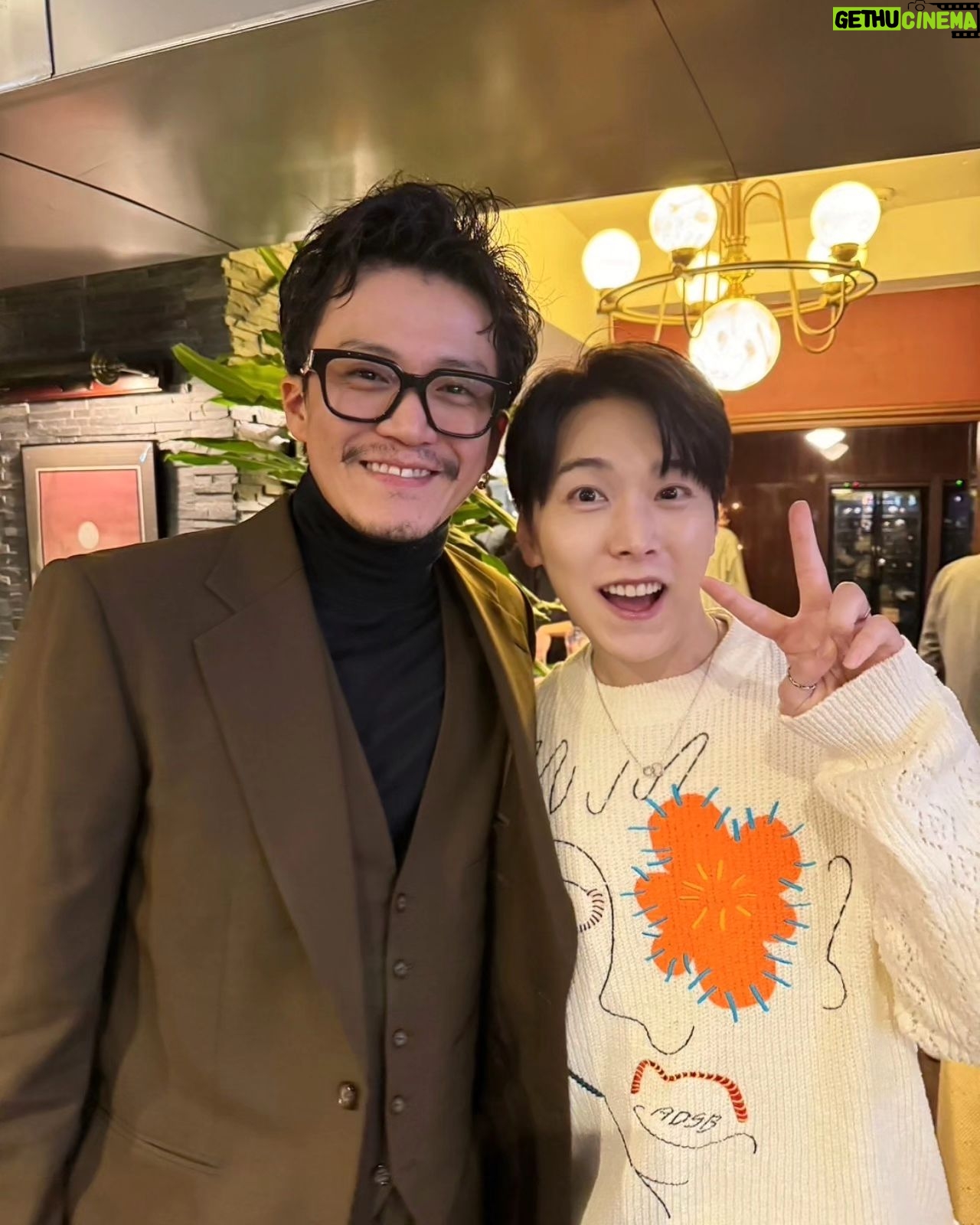 Lee Sung-min - 14.4K Likes - 2024년을 위한 즐거운 시간이었습니다.
많은 기대와 관심 부탁드립니다😁
오구리슌 배우님을 만나뵙게 되어 정말 특별한 시간이었습니다.
2024年のために頑張った楽しい時間でした!
こんな幸せな思いができて、とても感謝しています!
来年には一生懸命に準備して、また素敵なイベントでお伺いします。期待してください!
小栗旬社長に会って光栄でした!💗
#2024