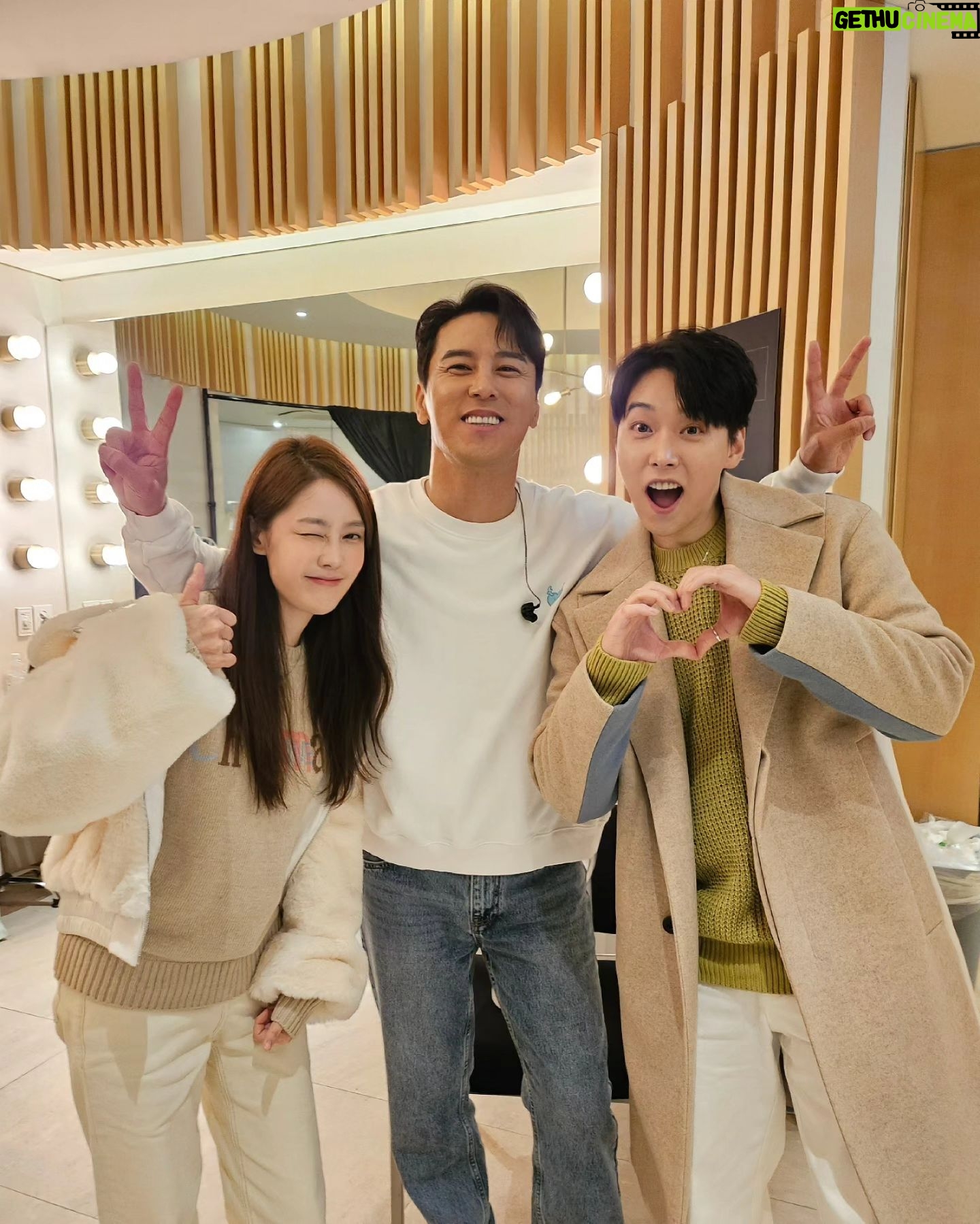 Lee Sung-min - 11.9K Likes - 장민호 선배님 콘서트!🩵
넘넘 멋지고 대단하십니다 선배님😍
또 한번 반했당~☺
#장민호 #호시절