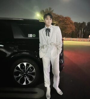 Lee Sung-min Instagram - #금왕읍 승격 50주년을 다시한번 축하드립니다!🎉
행사에 초대되어서 정말 감사하고 행복했습니다♡
무대를 함께 즐겨주신 흥 많고 끼 많은 금빛금왕 여러분!
또 만나뵙길 바래요😊
먼 곳까지 만나러 와주신 #성민에너지 팬분들께도 넘넘 감사합니다♡