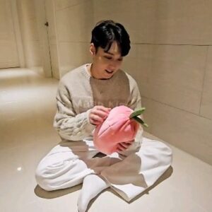 Actor Lee Sung-min HD Instagram Photos and Wallpapers December 2023