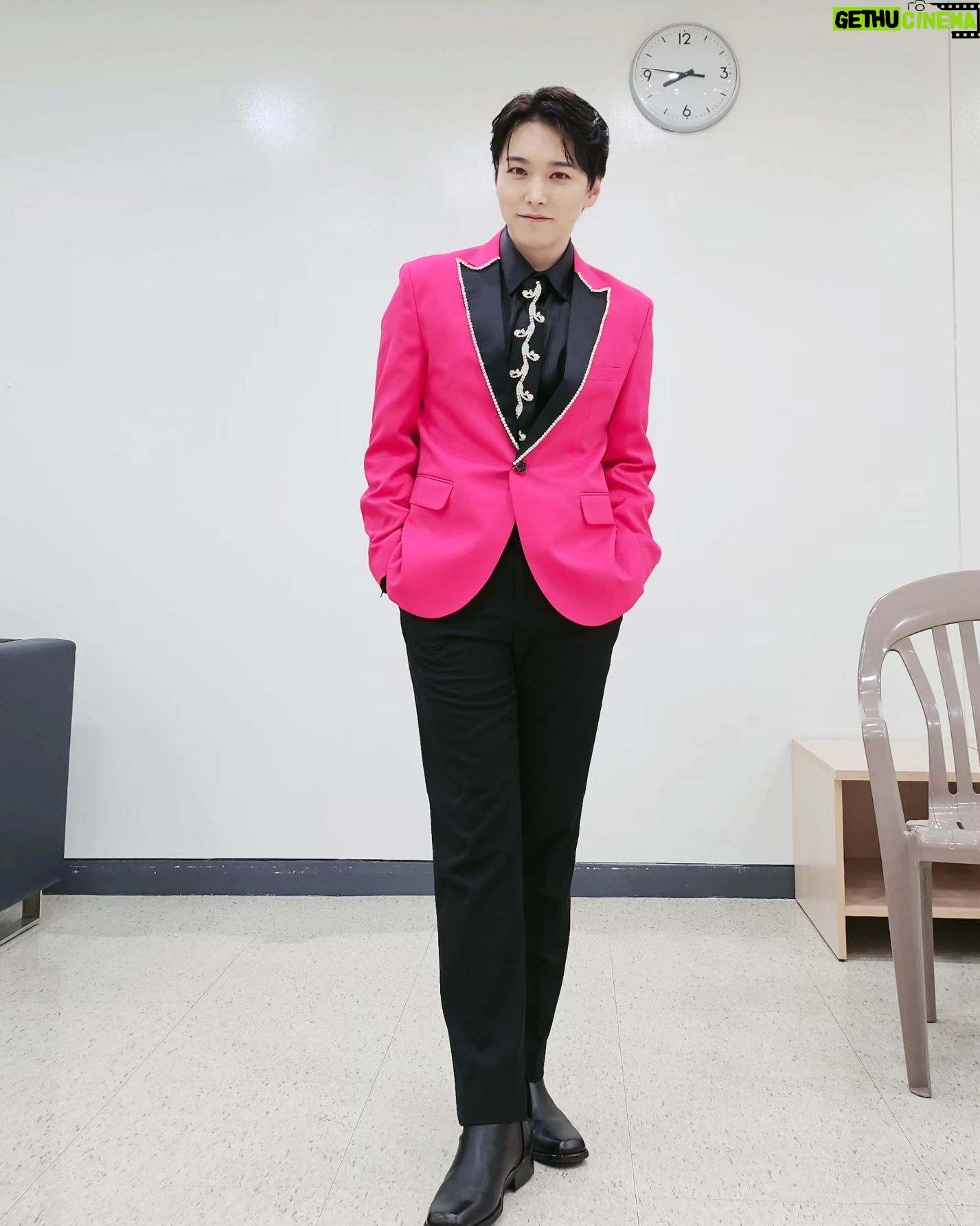 Lee Sung-min - 12.1K Likes - MBC ON <트롯챔피언>
오늘 밤 8시 성민이랑 #사랑이따끔⚡️
#트롯챔피언 에서 만나요~🎤
#SUNGMIN
#트롯챔피언