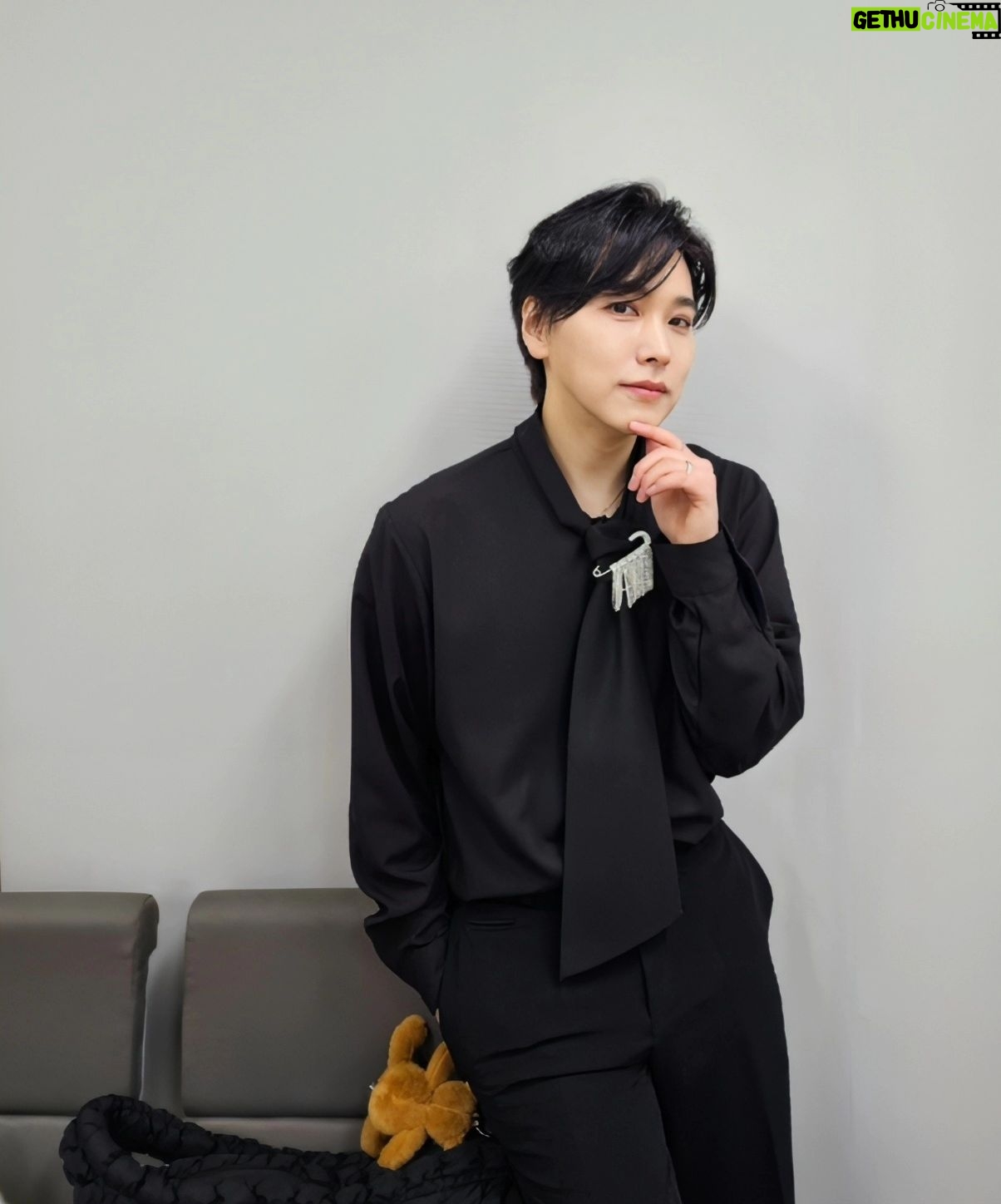 Lee Sung-min - 13.7K Likes - 😎🖤