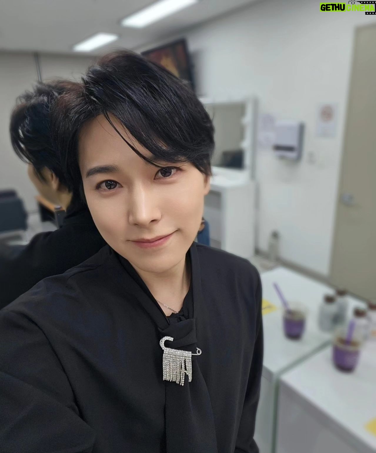 Lee Sung-min - 13.7K Likes - 😎🖤