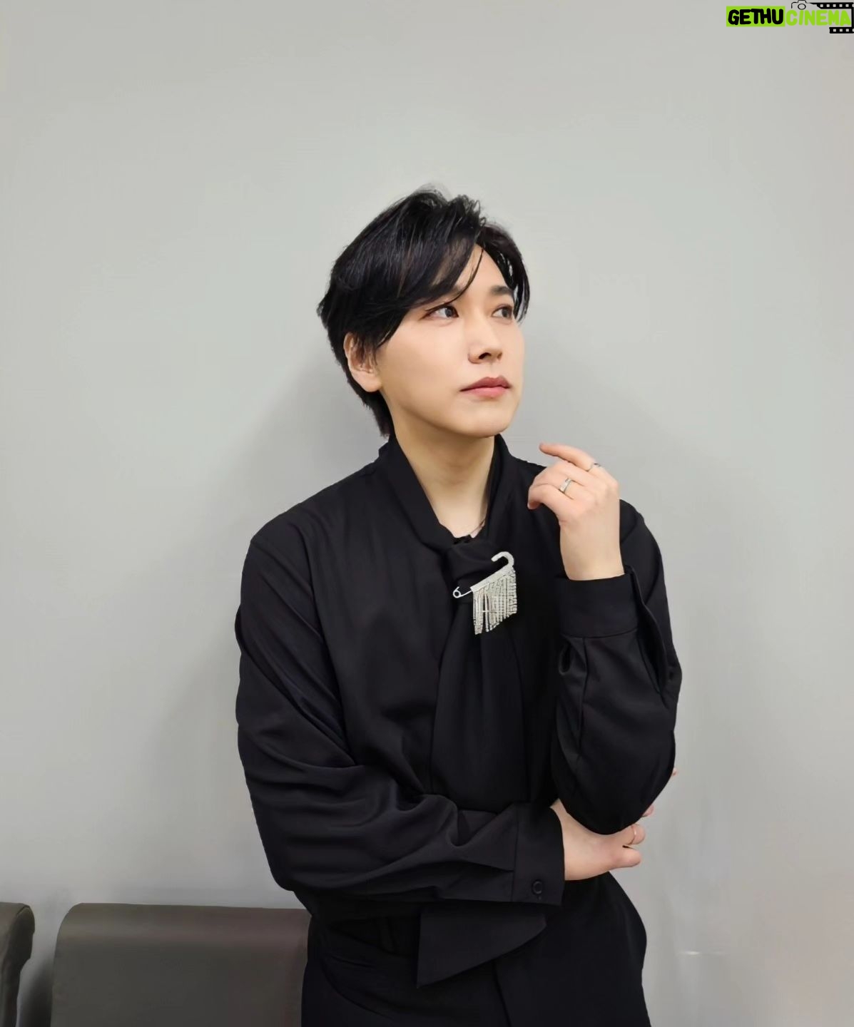 Lee Sung-min - 13.7K Likes - 😎🖤