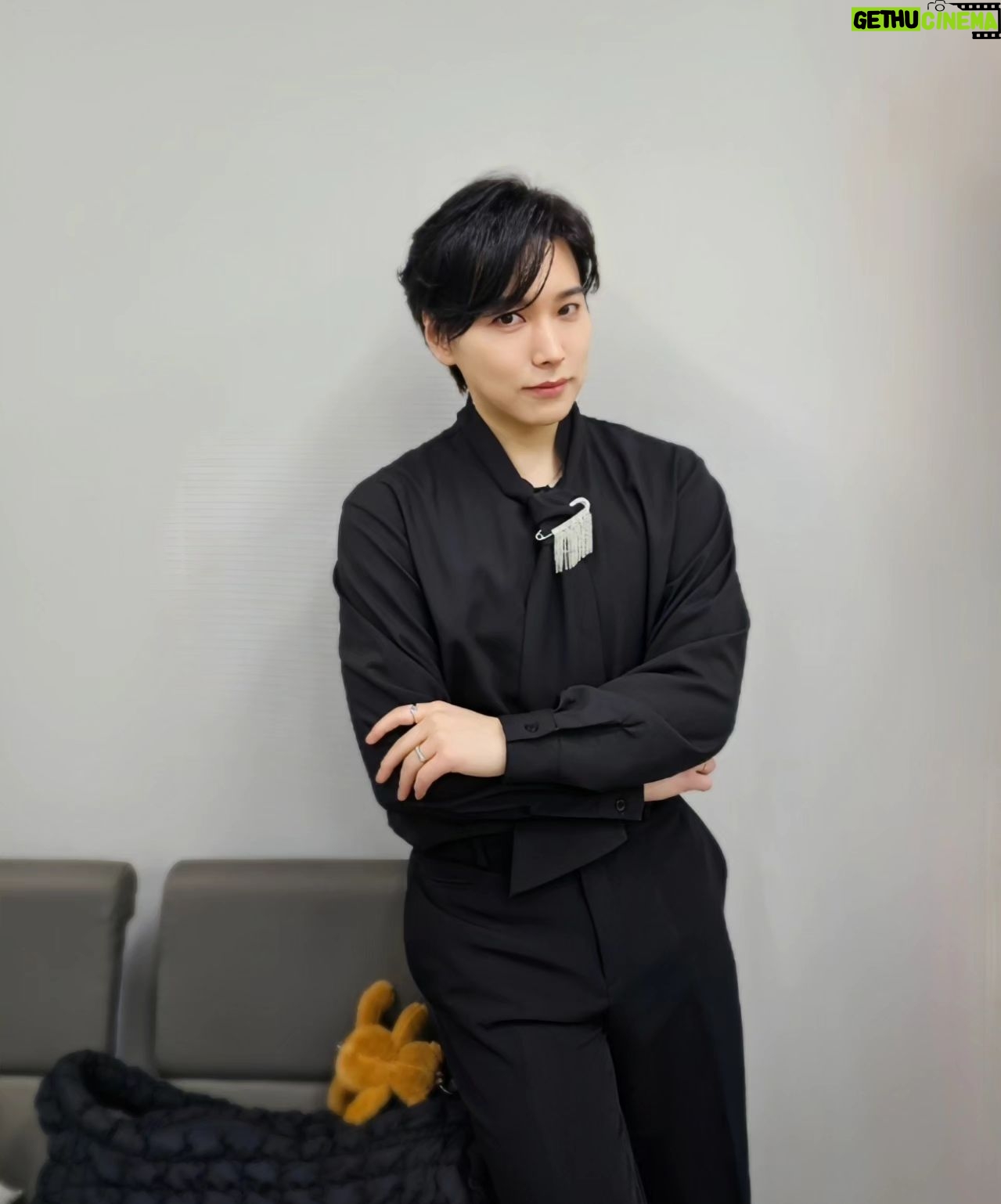 Lee Sung-min - 13.7K Likes - 😎🖤