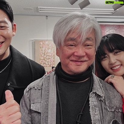 Lee Tae-sung - 1.5K Likes - 20년만에 다시만난
영화”너를잊지않을거야” 의
배우들,감독님,스텝분들..
그리고 현재 촬영하고 있는
영화 “Junai” 패밀리~~
일본 도쿄 개인전에 모두
한걸음에 달려와주셔서 뜻깊고
행복한 시간이였습니다.
감사합니다.