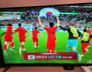 Lee Won-il Instagram - 바로 이맛 아입미꺄!!!🇰🇷👍😘😜🚀🇰🇷👍
#대한민국 #투혼 #존멋탱
