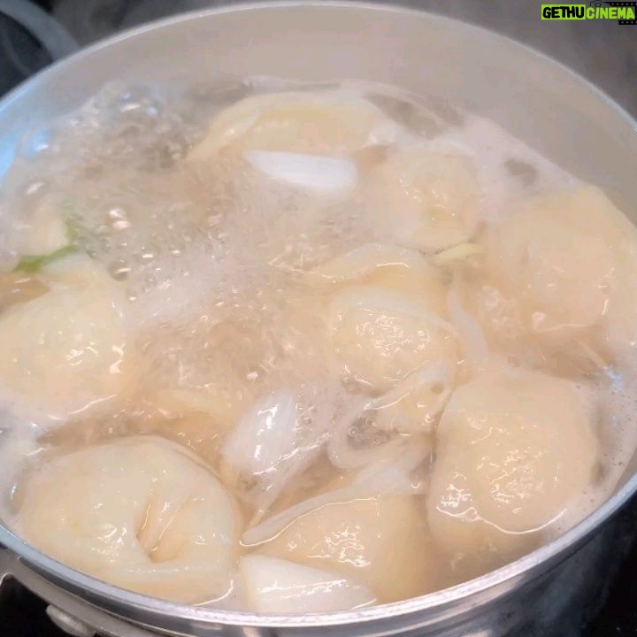 Lee Won-il - 2.1K Likes - 이번 #새해 #설날 도 찢으셨다 울 오마니!
🍚🥢🥘😜😘👍🐅 모두 #새해복많이받으세요!