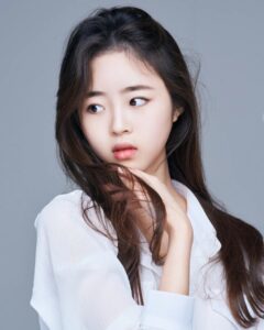 Lee Yeong-eun Most Liked Photos and Posts