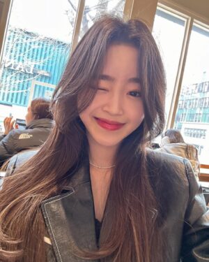Lee Yeong-eun Instagram - 봄이오나봄💌