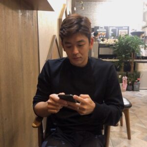 Lee Yong-dae Instagram - 심심해😞
