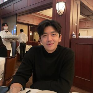 Lee Yong-dae Instagram - 스테이크먹으러간날

#오늘아님#스테이크맛집