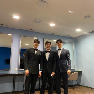 Lee Yong-dae Instagram - 뭉찬 마지막 촬영때😄

마린보이 윙크보이 태권보이 🏊‍♂️🏸🥋