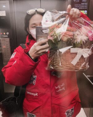 Lee Yong-jin Instagram - 요즘 이상하게 꽃이 좋아