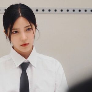 Lee You-jin Instagram - SHOWER EP.04
‘너의 가슴이 만지고 싶어‘ 가 업로드 되었습니다.

 이번 에피소드를 기점으로 제 영상의 색깔이 좀 더 명확해지고 있다는 생각이 들었습니다. 처음 10편 정도는 그 색깔을 찾아가는 과정이겠거니 하며 묵묵히 해보자는 마인드였는데, 흐릿했던 그림들이 생각보다 빠르게 명확해지고 있어서 기쁩니다.
 그 시야가 좀 더 뚜렷해지면 본격적으로 좀 더 제가 그동안 꿈꿔왔던 그림들을 만들 수 있을 것 같아요.

언제나 응원해주시는 모든분들 진심으로 감사합니다.

📍프로필 링크/link in bio