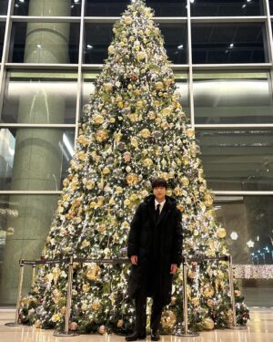 Lee You-jin Instagram - 나는 아직 크리스마스🎄🎄 

#DESCENTE #데상트