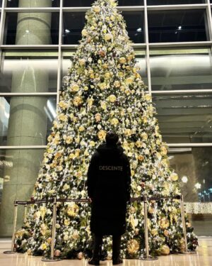 Lee You-jin Instagram - 나는 아직 크리스마스🎄🎄 

#DESCENTE #데상트