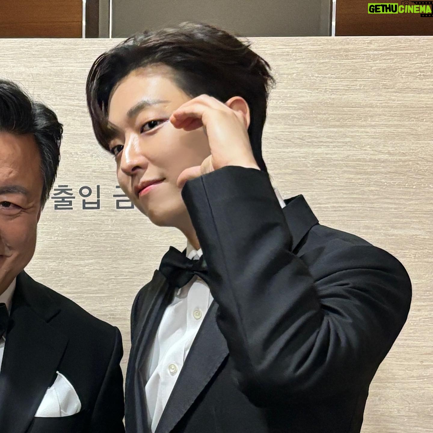 Lee You-jin - 4.7K Likes - 12월요약