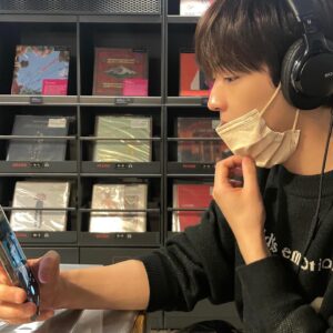 Lee You-jin Instagram - 여전히 세르고