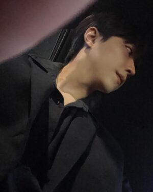 Lee You-jin Instagram - 🥀