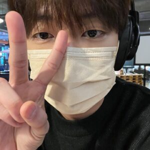 Lee You-jin Instagram - 여전히 세르고