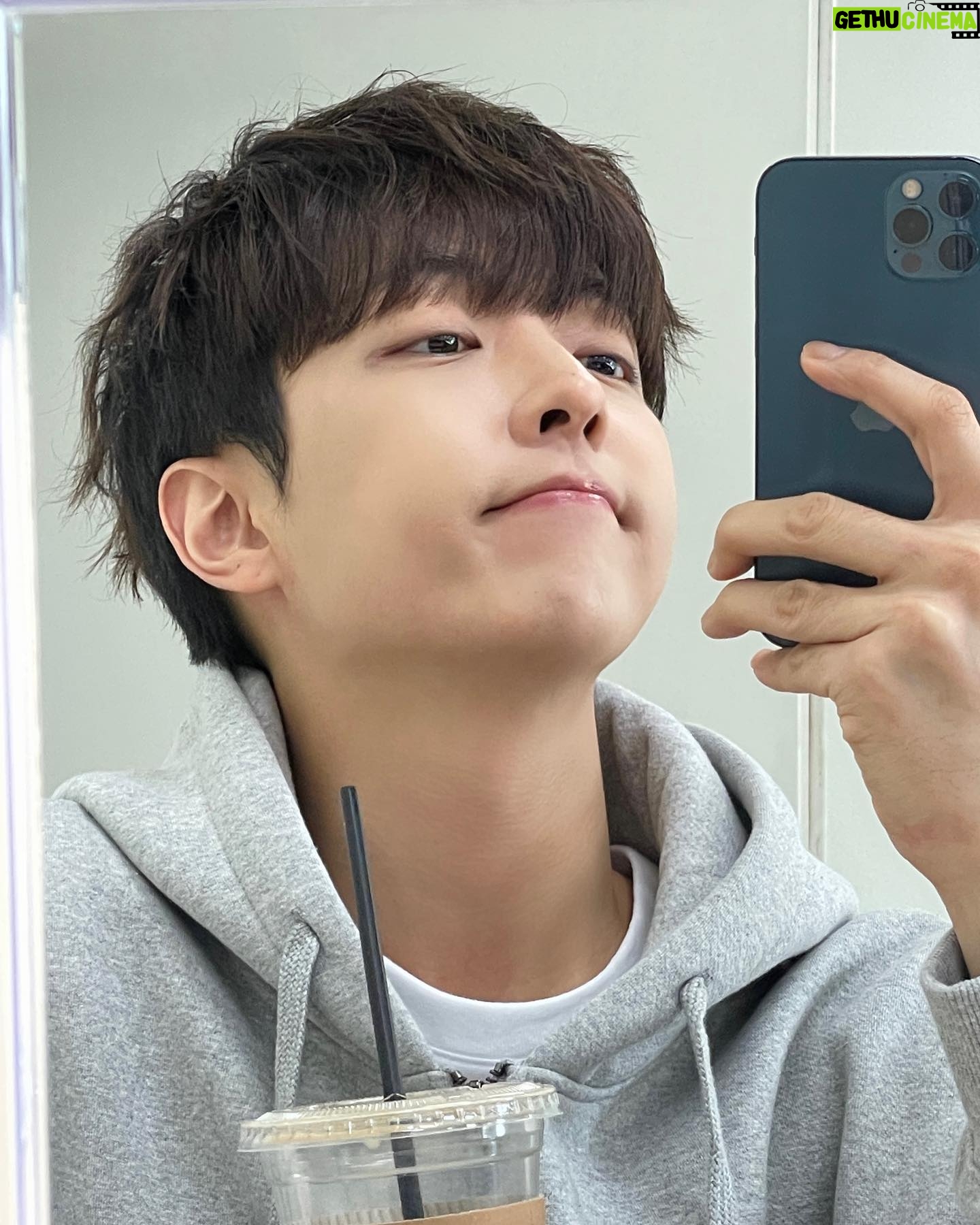 Lee You-jin - 10.6K Likes -
