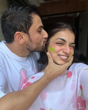 Leenesh Mattoo Instagram - Happy Holi from us to you 🤍

#holi