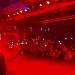 Leïti Sène Instagram - Nada ayer celebrando el APO0€AL1P$ pt1 con un par d 🐐🐐lol solo Dios sabe como agradezco esta vida y el amor k siento de vstros. Disponible en el multiverso la primera parte del ep. SOLO y exclusivamente  familia @bexnil @iseekarlo @airpods_owner_2021 @harysafu @youngwolfbeatz @nadddot @itspurps @ddavecrag 
🤲🏿📿⚔️👑