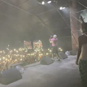 Leïti Sène Instagram - Audhu billahi minashaitanir rajeem☝🏿🤍
Que la luz te sonria y te canten los duendeeees…"5:05 pm" con @trueno sale este jueves, APOCALIPSIS pt1 sale el 21, el € en paridad con $, tictac…