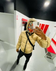 Leïti Sène Instagram - 222022 CERRAndo Y ABRIENDO PORTALES FINALLY 🤹🏾‍♀️🤹🏾‍♀️🩸🧩⭐️✨gràcies Avi y 003🕊
Proximo tema marzo se viene ft…