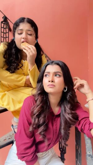 Lekha Chatterjee Instagram - Mini and Garima in Pararrel universe😂😂😂