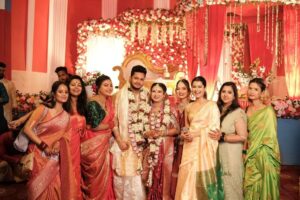 Lekha Chatterjee Instagram - Remember when we used to call some women "aunties" who were in their mid 20's .. we are them now😂😂... can't believe you( @trisha.bhatt )got married.. another one is a mom now (@gangulysumana4 ) .. it's all so overwhelming.. love you guys .. wish you a lifetime of happiness and peace ❤️