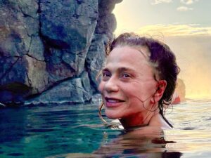 Lena Olin Instagram - When in Iceland!💗