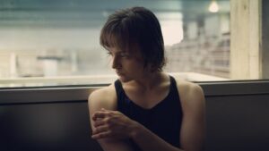 Lena Urzendowsky Instagram - Schön war’s auf dem @filmfestival_maxophuelspreis mit @jenseitsderblauengrenze 
🌊

Regie/ Buch #SarahNeumann 
Nach dem Roman von #DoritLinke 
Produktion @woodwaterfilms 
Producer @nici_ptzke @felixschreiber_ 
Dop #nikolausschreiber 
Costume @maralaibacher 
H/M @selinasrdt 
Casting #patrickdreikauss @nataschazimmermann_casting 

Mit @willi.geitmann #jannisveihelmann @paulineknof @winnieboewe #jonasleonhardi @bernhard_conrad 

Fotos
@jakob.fliedner