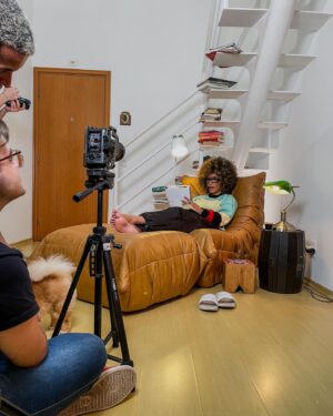 Lenita Oliver Instagram - Compartilho com vocês o ( Off ) o por trás da câmeras, com muitas horas de gravação, ( On ) exaustão e Muito Am🫶🏾r envolvido Hahahha 🎥♥️…