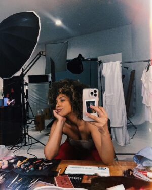 Lenita Oliver Instagram - Set 🎬