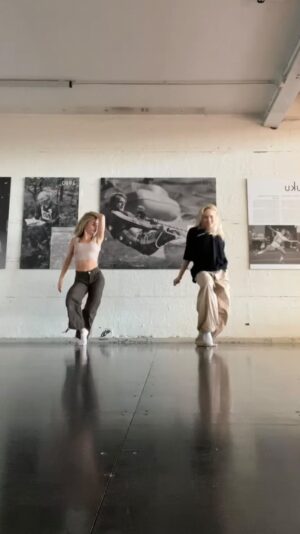 Lenita Susi Instagram - Morning practice with @lenitasusi 🤍 This video is the reason why I have friction burn on my face 😂